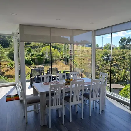 Casa En Tarela, * Porto do Son